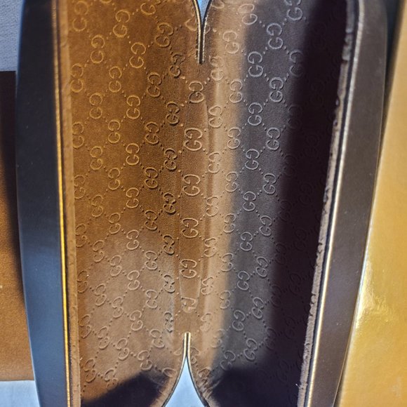 Authentic, new, Gucci glasses case with cloth - Picture 5 of 6